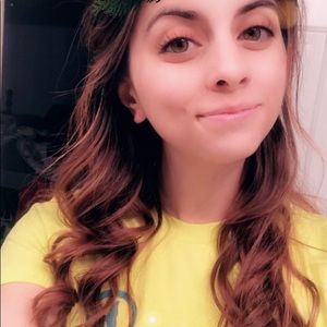 Meet your Posher, Francesca